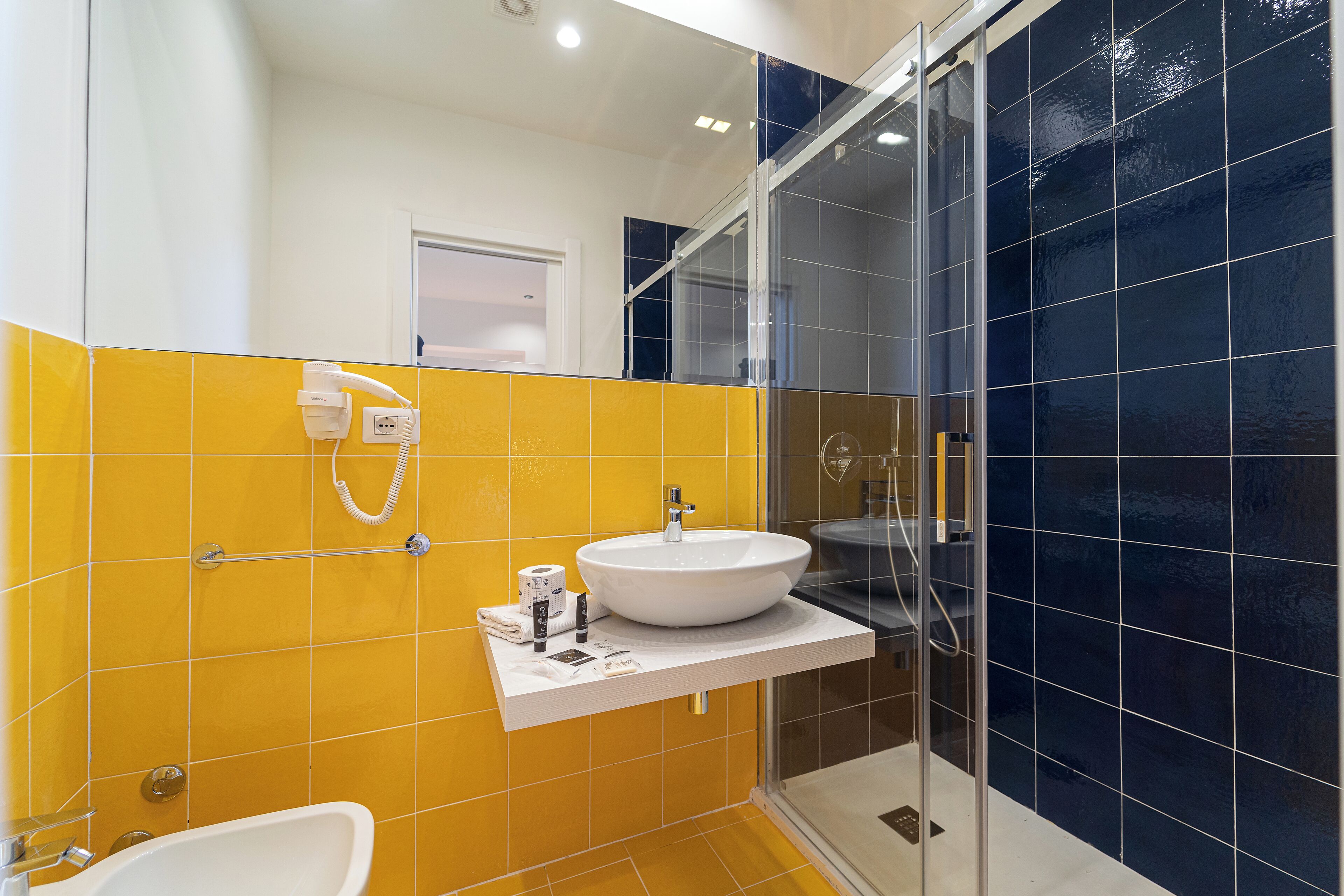 Photo - Le 4 Stagioni Dante's Suites H Napoli Centro, by ClaPa Group