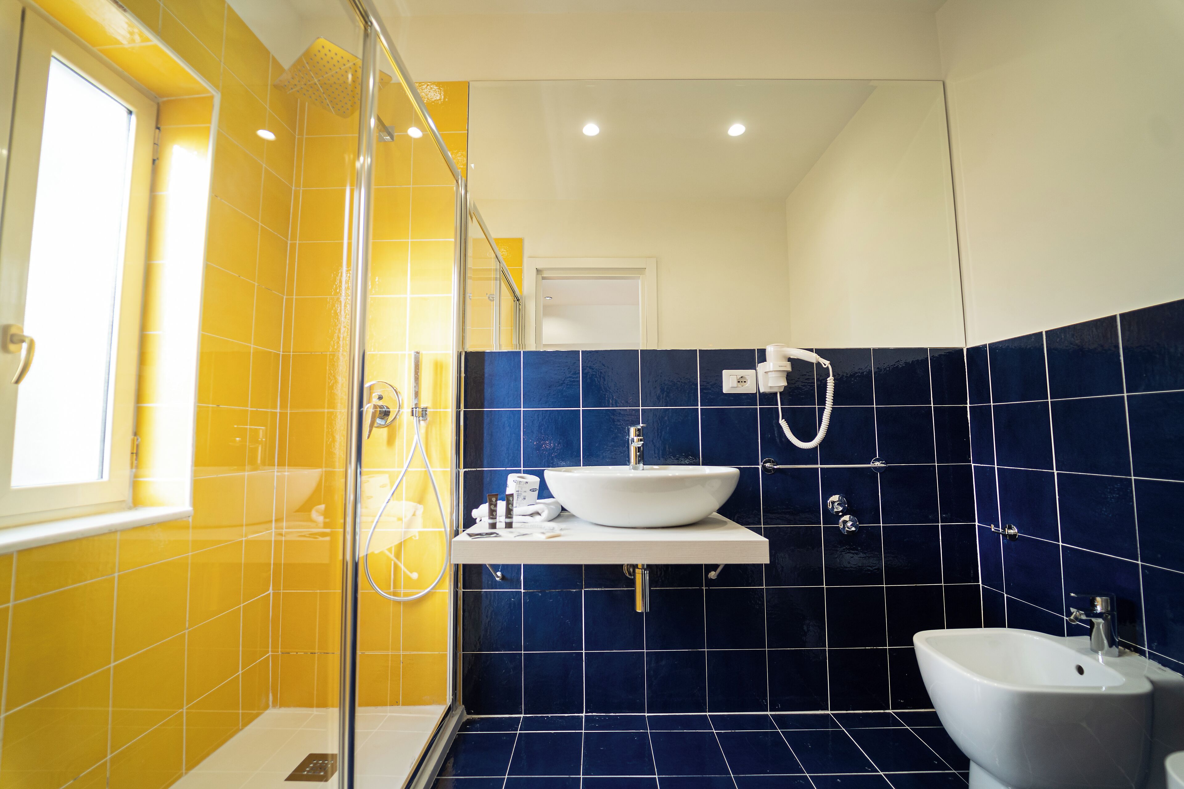 Photo - Le 4 Stagioni Dante's Suites H Napoli Centro, by ClaPa Group