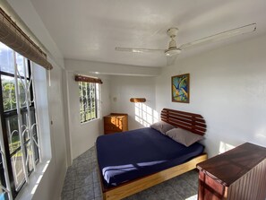 Deluxe cottage, 2 slaapkamers, 2 badkamers, uitzicht op oceaan | 1 slaapkamer, luxe beddengoed, pillowtop-bedden, een kluis op de kamer