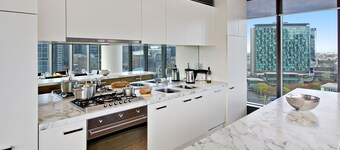 Southbank Apartments - Freshwater Place