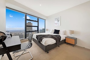 Three Bedroom Apartment | Laptop workspace, iron/ironing board, bed sheets - Southbank Apartments - Eureka Tower (Southbank)