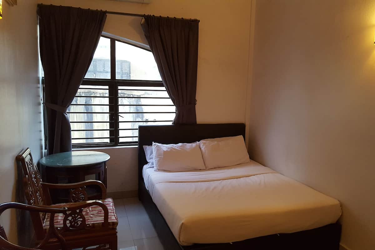 Rollaway beds, free WiFi
