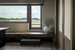 Grand Suite (Remodeling Room / No Kitchenette) | Terrace/patio