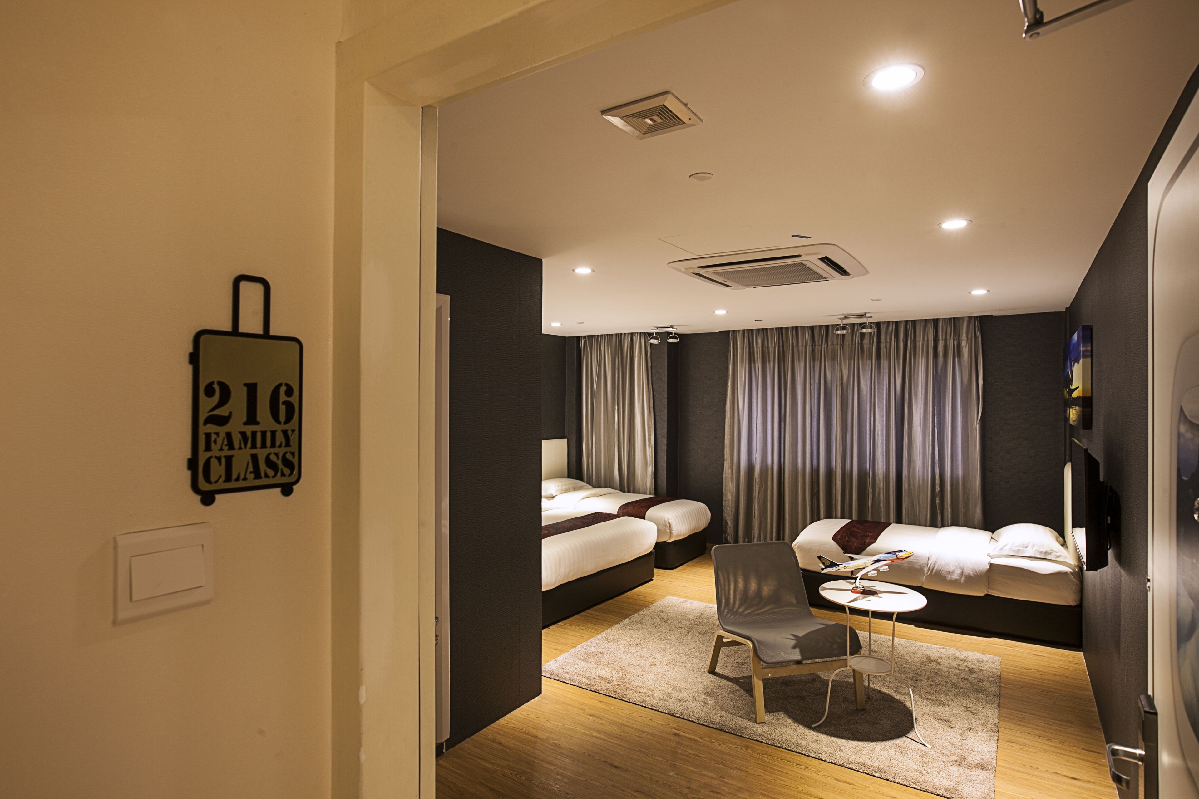 first class family | view from room