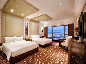 Waterfront View Twin | Beach/ocean view