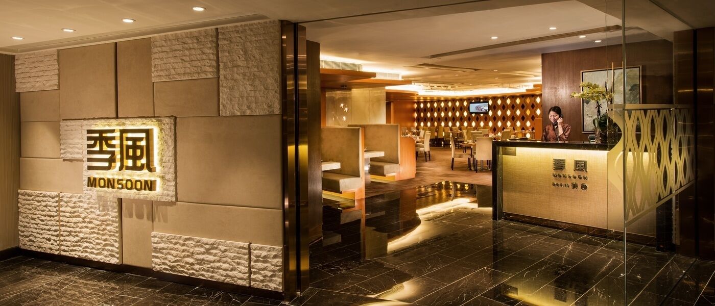 5 restaurants, breakfast, lunch, dinner served; italian cuisine