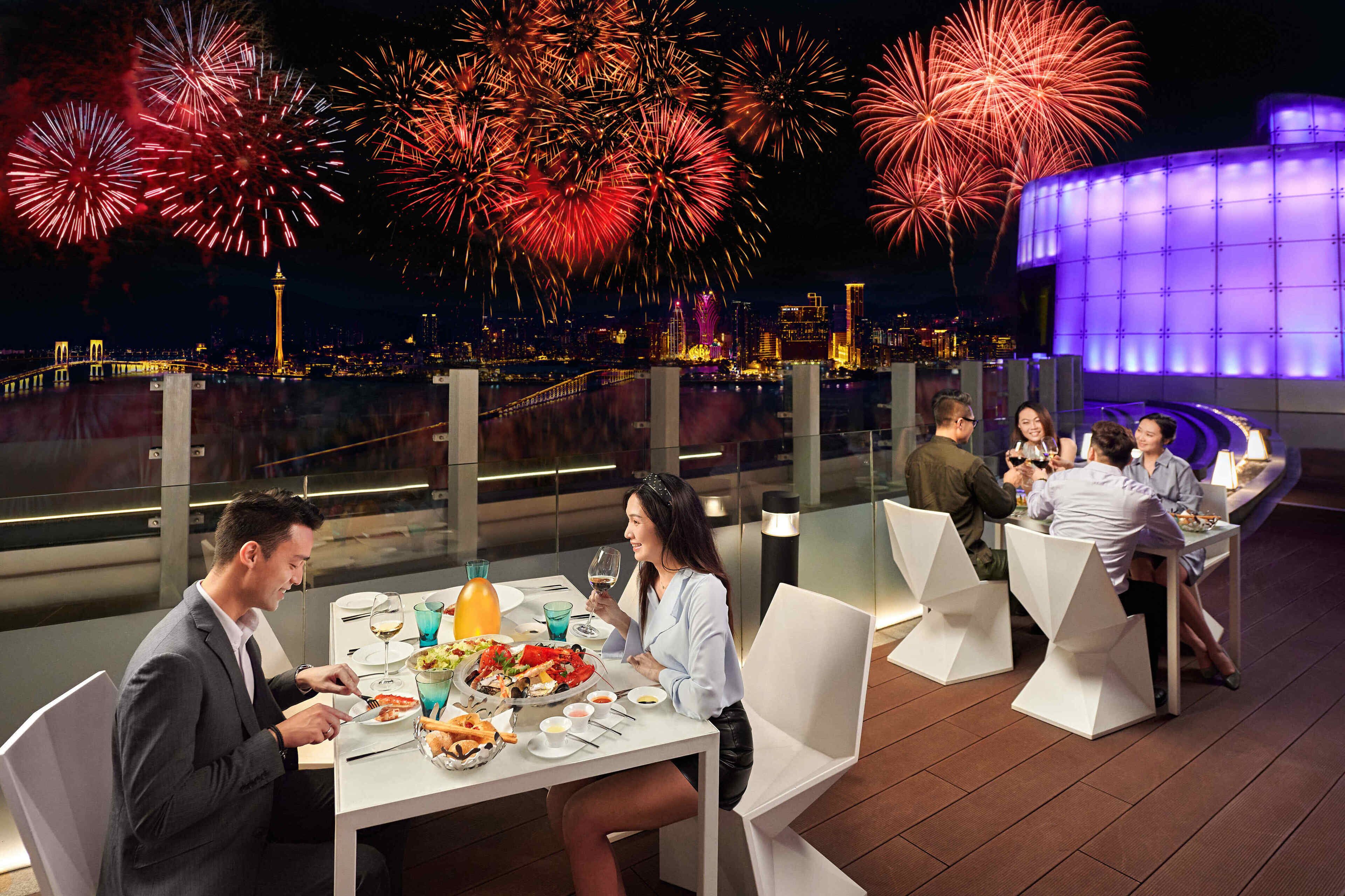 5 restaurants, breakfast, lunch, dinner served; italian cuisine