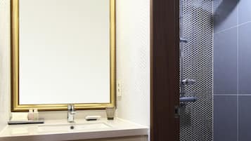 Shower, free toiletries, hair dryer, slippers