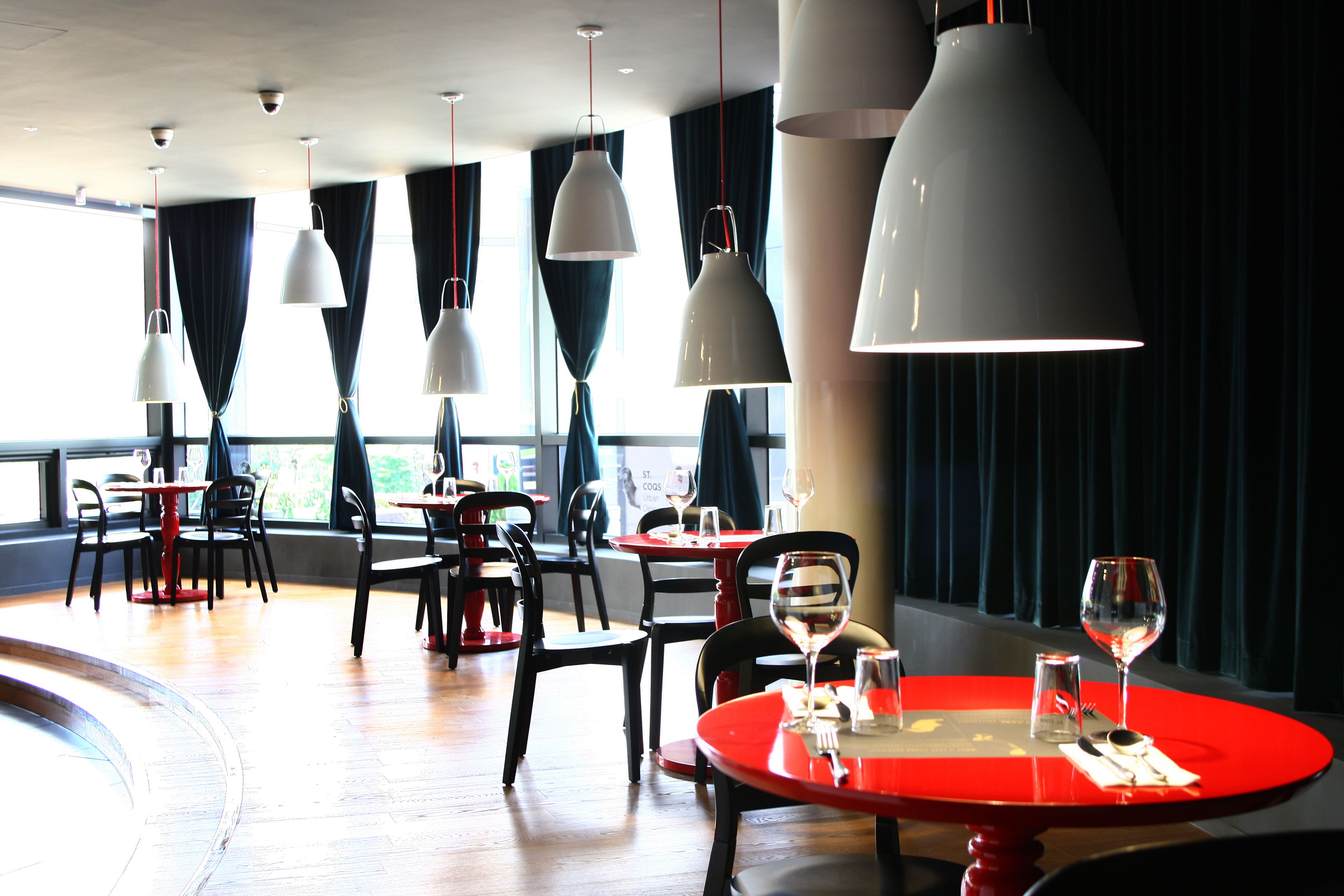 breakfast, lunch, dinner served; american cuisine