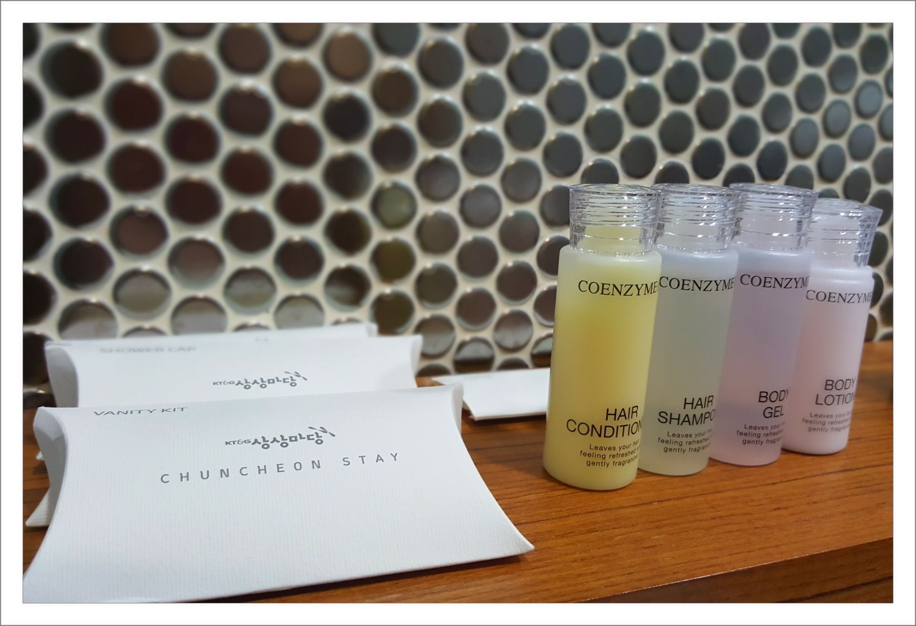 shower, free toiletries, hair dryer, slippers