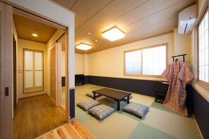 Deluxe Room, Non Smoking (Japanese-Style) | Living area | LED TV - Ebisu Ryokan (Kyoto)