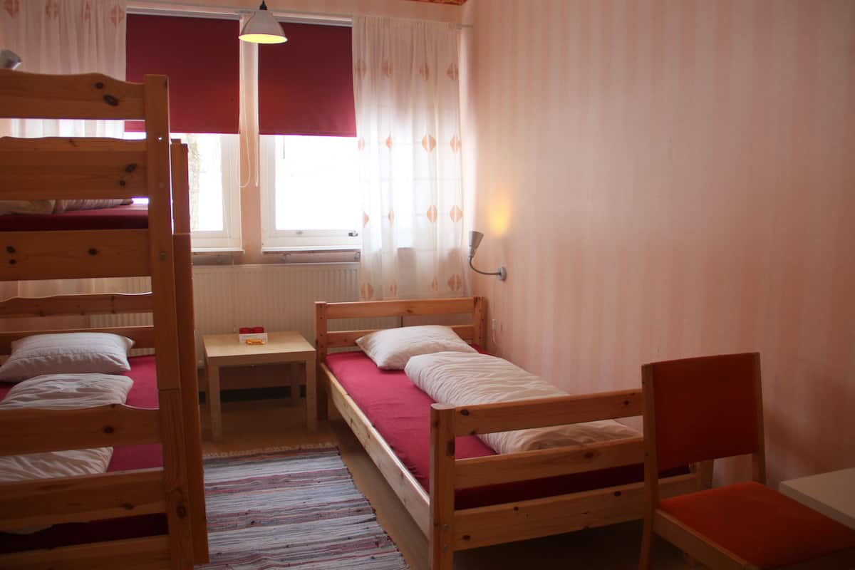 Basic-værelse til 3 personer | Gratis baby-/barnesenge, gratis Wi-Fi