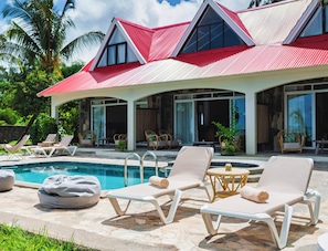 Beach Villa 4 Bedrooms