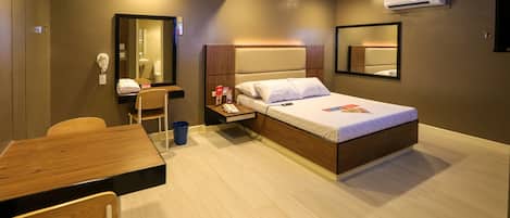 Executive Room, 1 Queen Bed