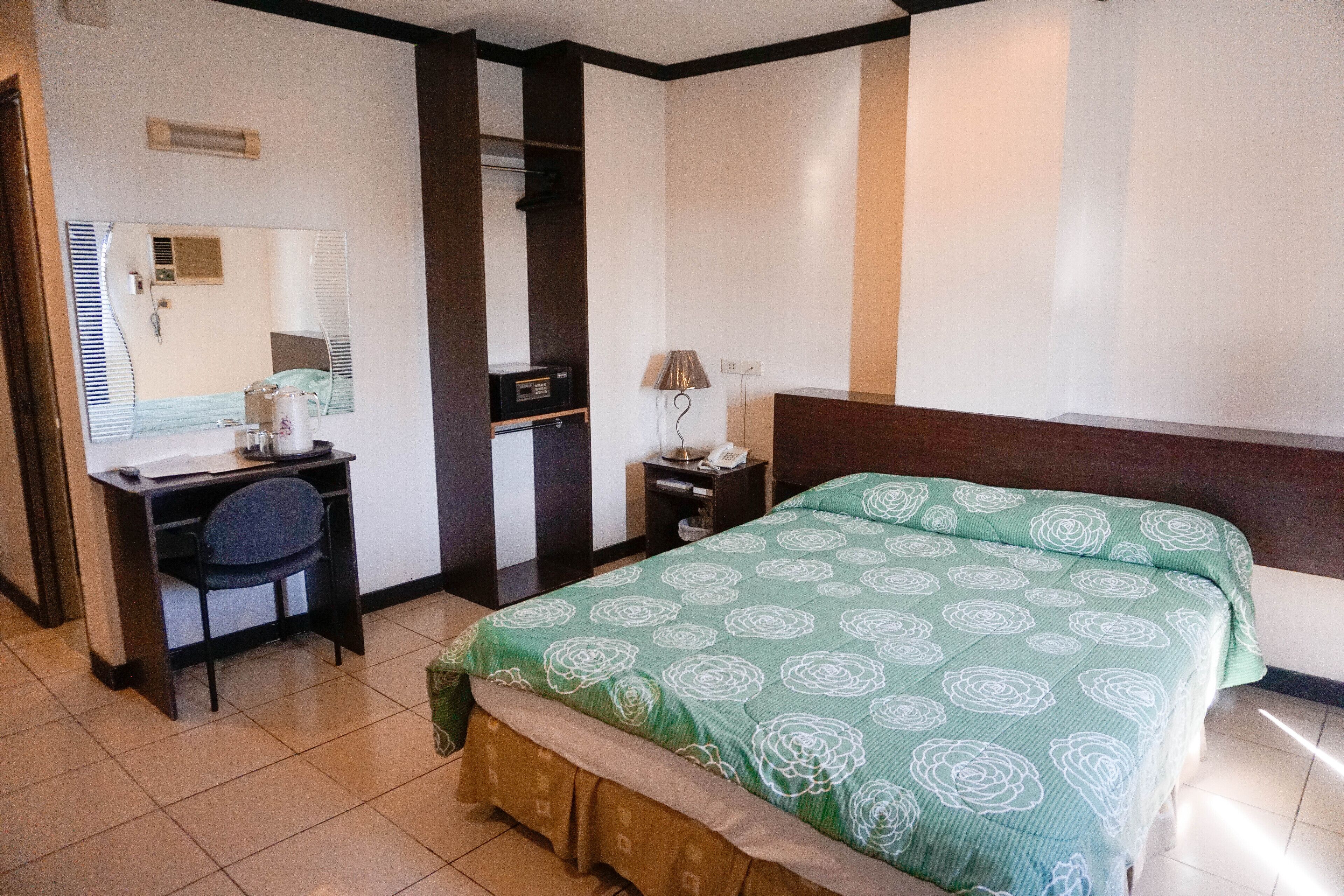 Foto - Crowne Garden Hotel