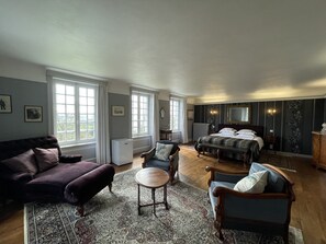 Superior Double Room, Ensuite, Garden View