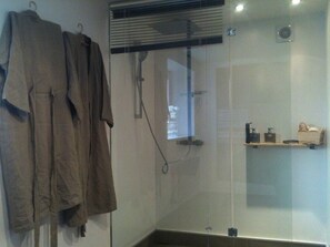 Deluxe Bungalow, Ensuite, Garden View (Lotus) | Bathroom - Lescalier (Brumath)