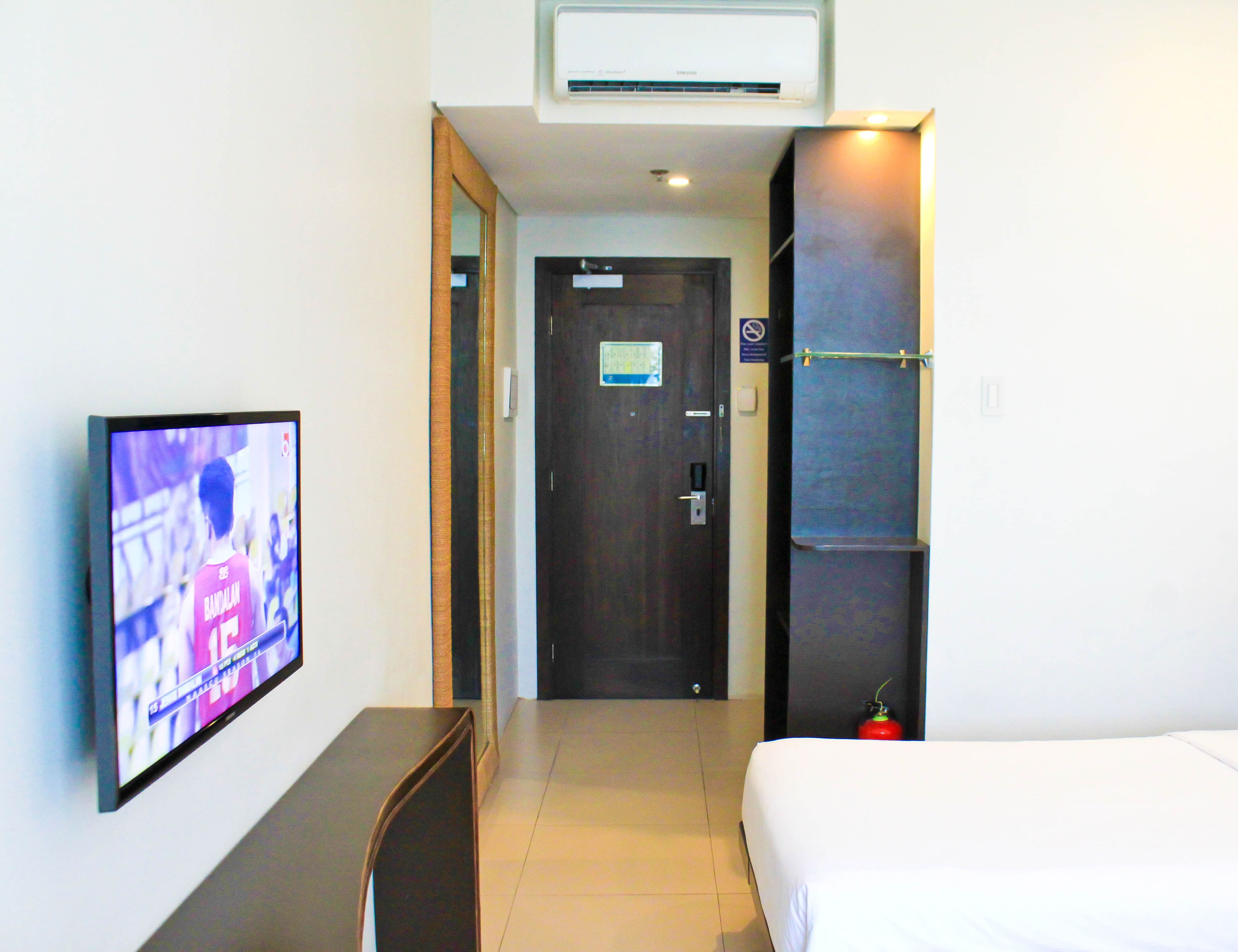 standard double room | premium bedding, in-room safe, desk, rollaway beds