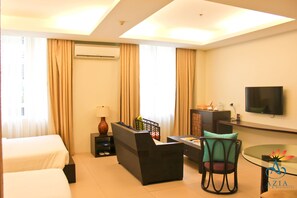 Junior Suite | Premium bedding, in-room safe, desk, rollaway beds - Azia Suites and Residences (Cebu City)