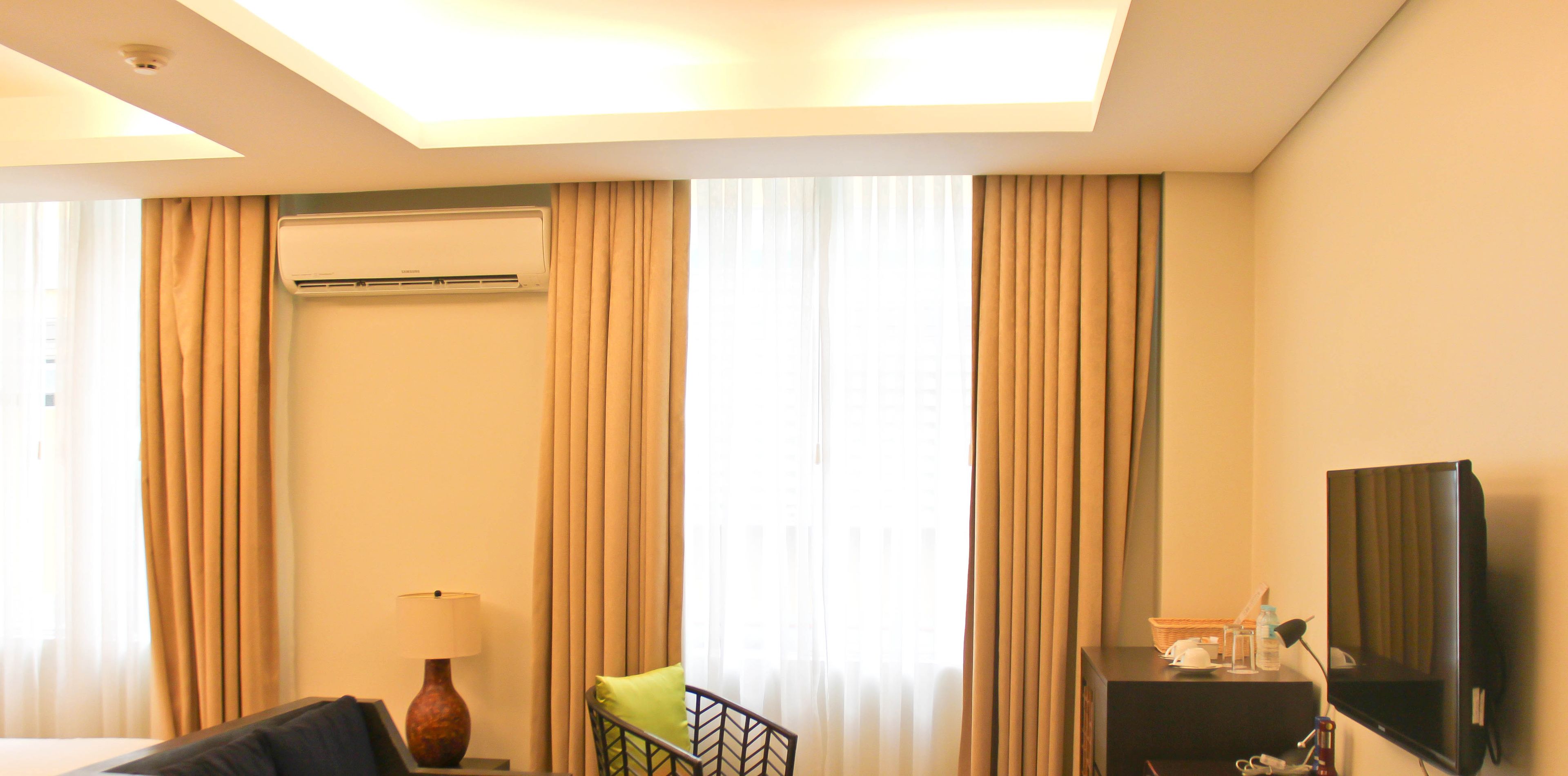 junior suite | premium bedding, in-room safe, desk, rollaway beds