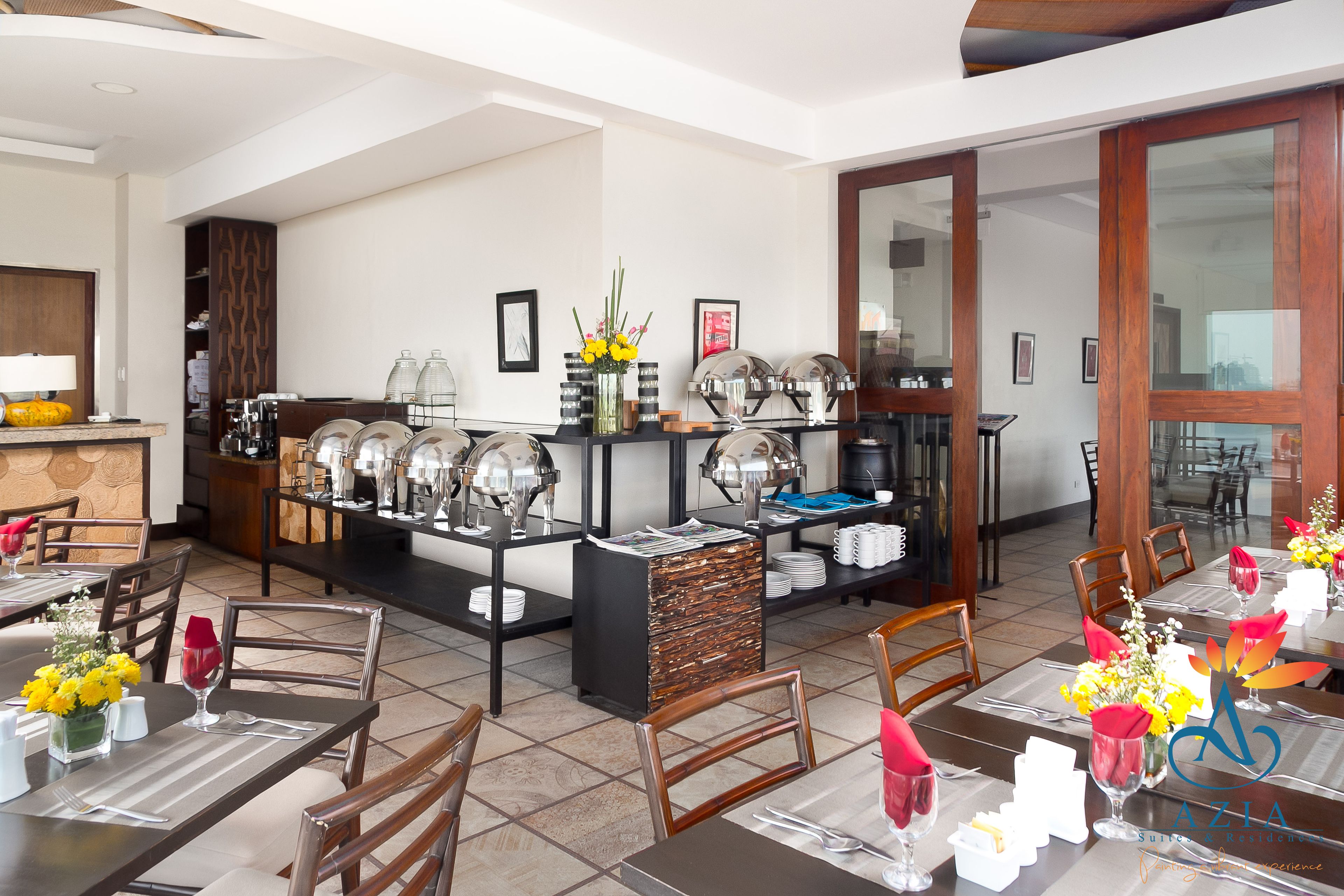 breakfast, lunch, dinner served; fusion cuisine, sea views