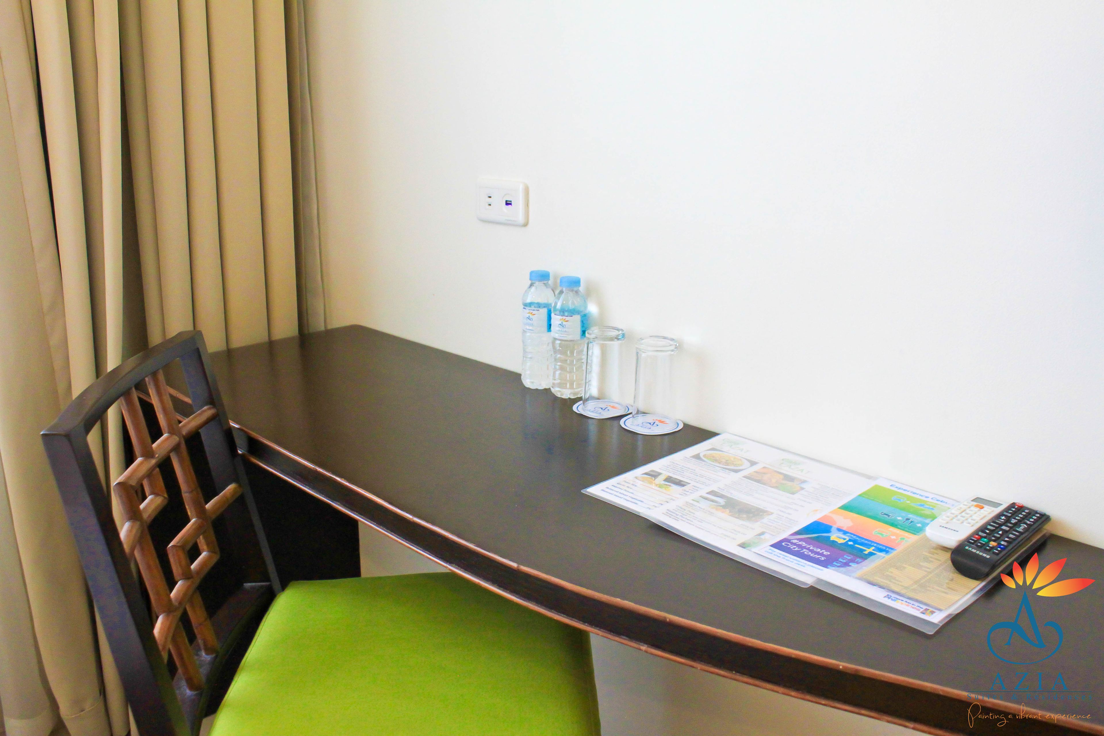 deluxe twin room | premium bedding, in-room safe, desk, rollaway beds