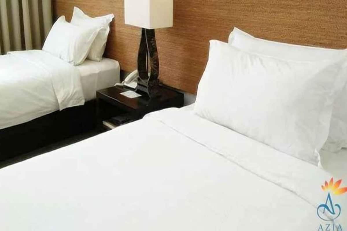 Premium bedding, in-room safe, desk, rollaway beds