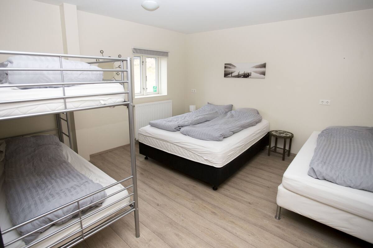Family Quadruple Room, Shared Bathroom