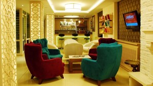 Unclassified image, 4 of 72, button - GRAND ZENTRUM HOTEL CAFE RESTAURANT - Taksim Square (Istanbul)