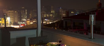 GRAND ZENTRUM HOTEL CAFE RESTAURANT - Taksim Square