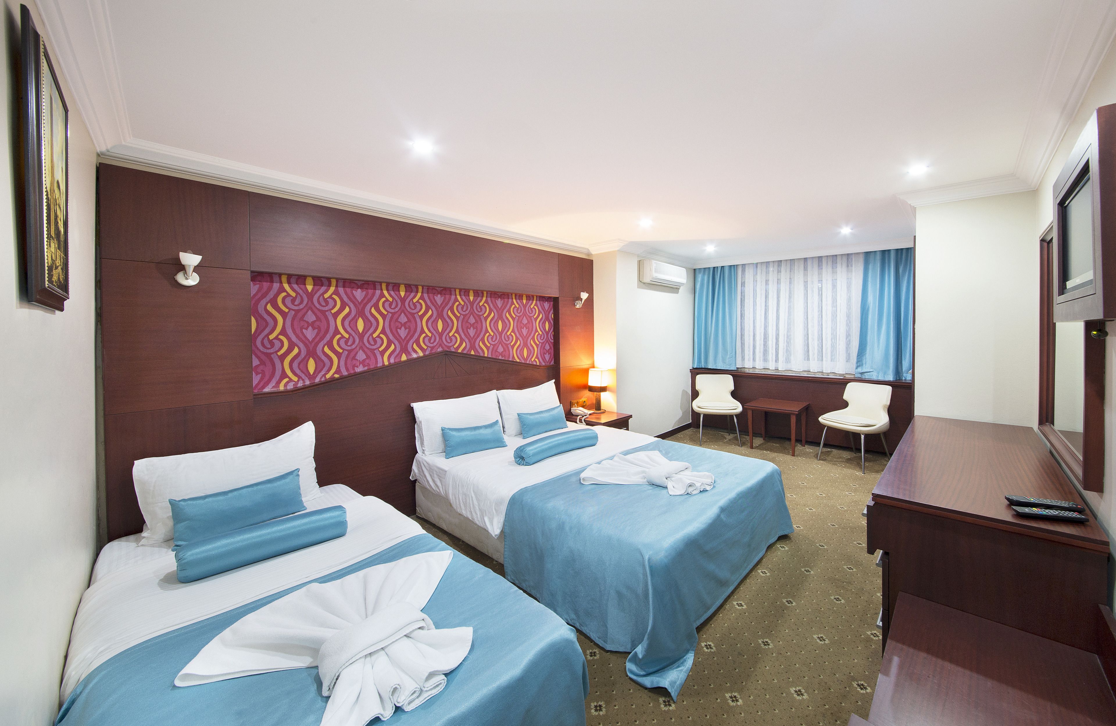 Photo - GRAND ZENTRUM HOTEL & CAFE RESTAURANT - Taksim Square