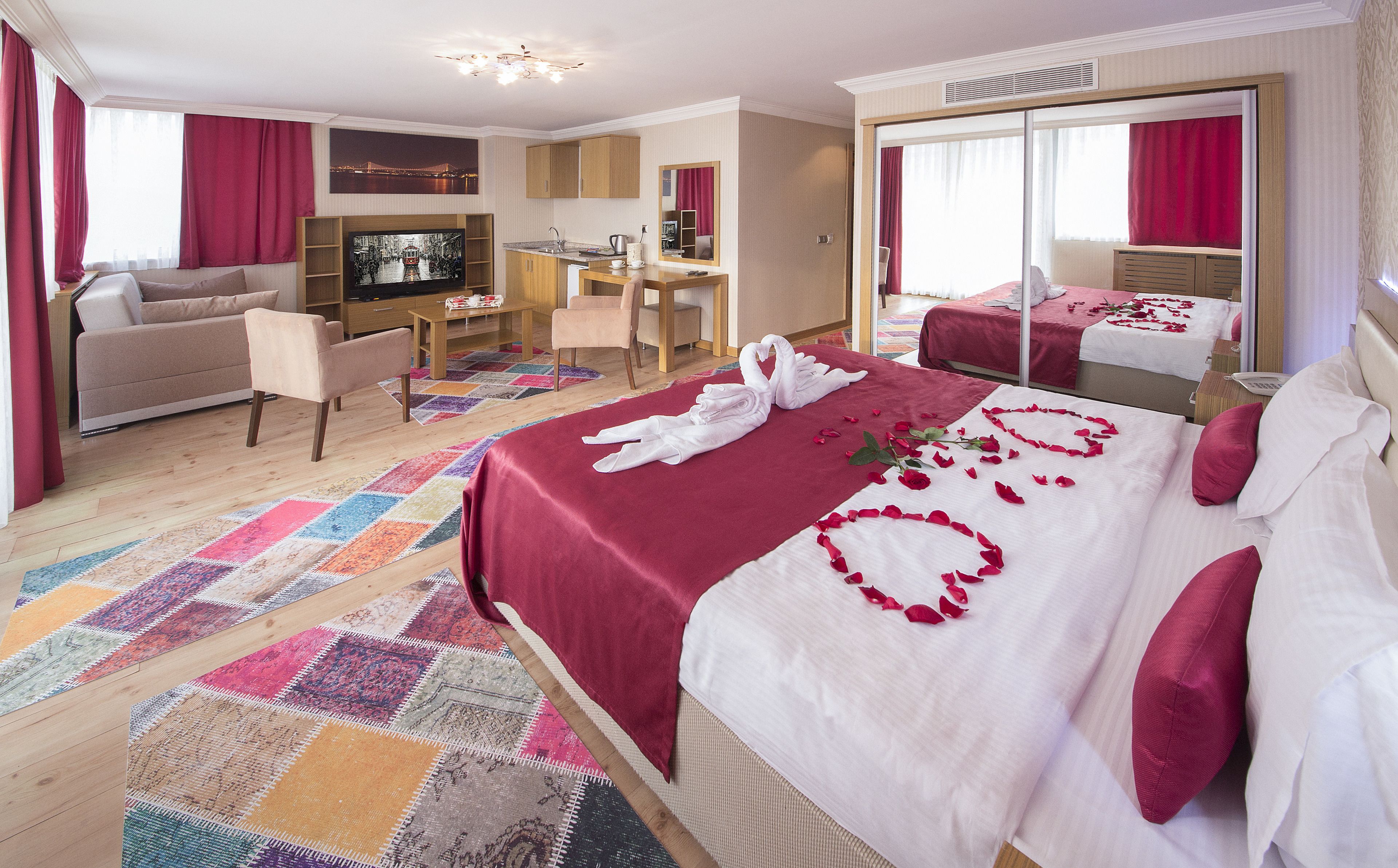 Photo - GRAND ZENTRUM HOTEL & CAFE RESTAURANT - Taksim Square