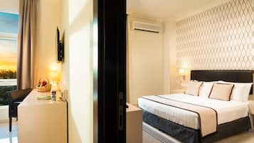 1 bedroom, hypo-allergenic bedding, in-room safe, desk