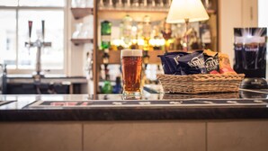 Bar (on property) - Huddersfield Central Lodge Hotel (Huddersfield)