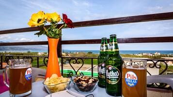 1 bedroom, in-room safe, iron/ironing board