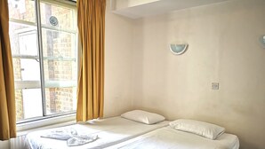 Unclassified image, 2 of 33, button - Aquarius Hotel (London)
