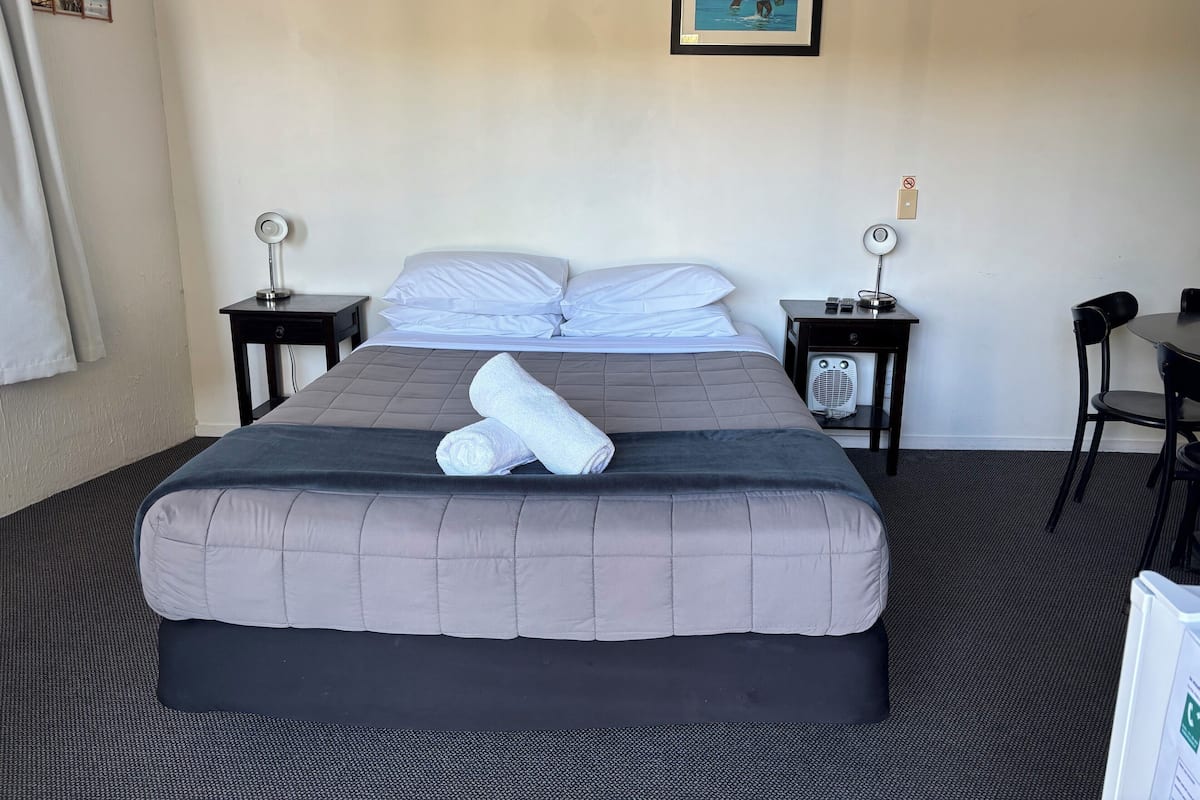 Studio Unit (maximum 5)