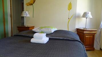 Single Room, Ensuite, Mountain View