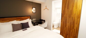 Daan Park Hotel - Hostel