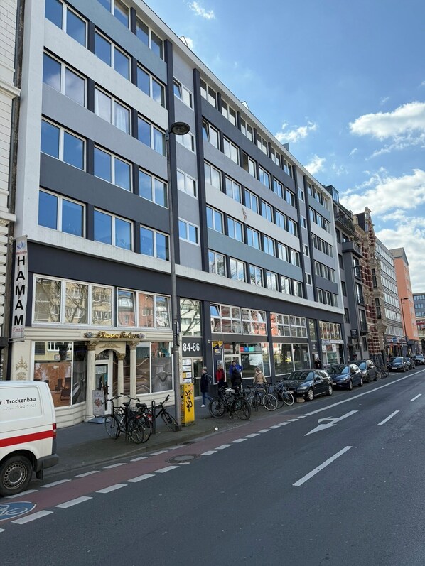Exterior - Hotel Garni Emir (Cologne)