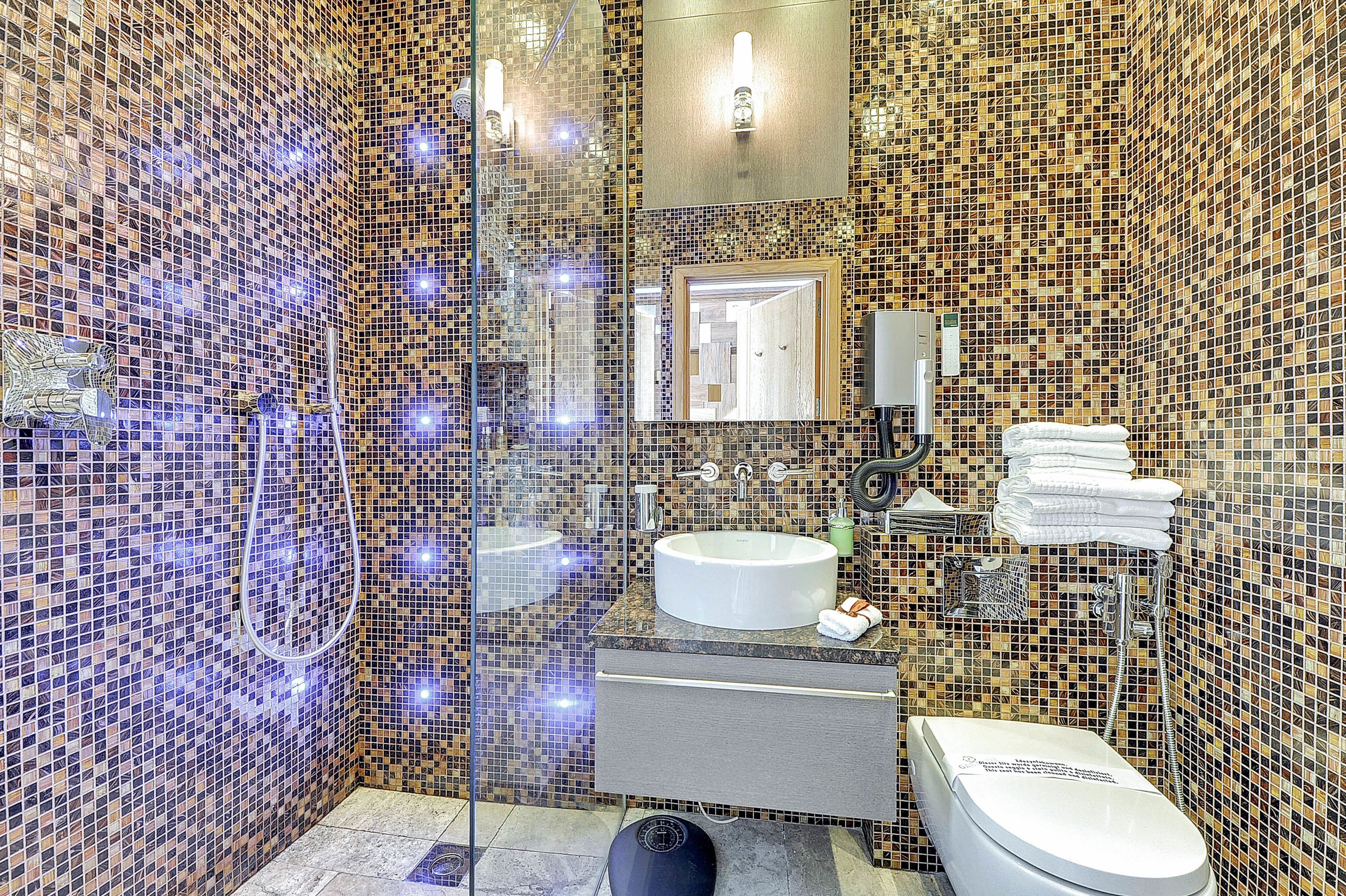 double room | bathroom | hair dryer, bathrobes, slippers, towels