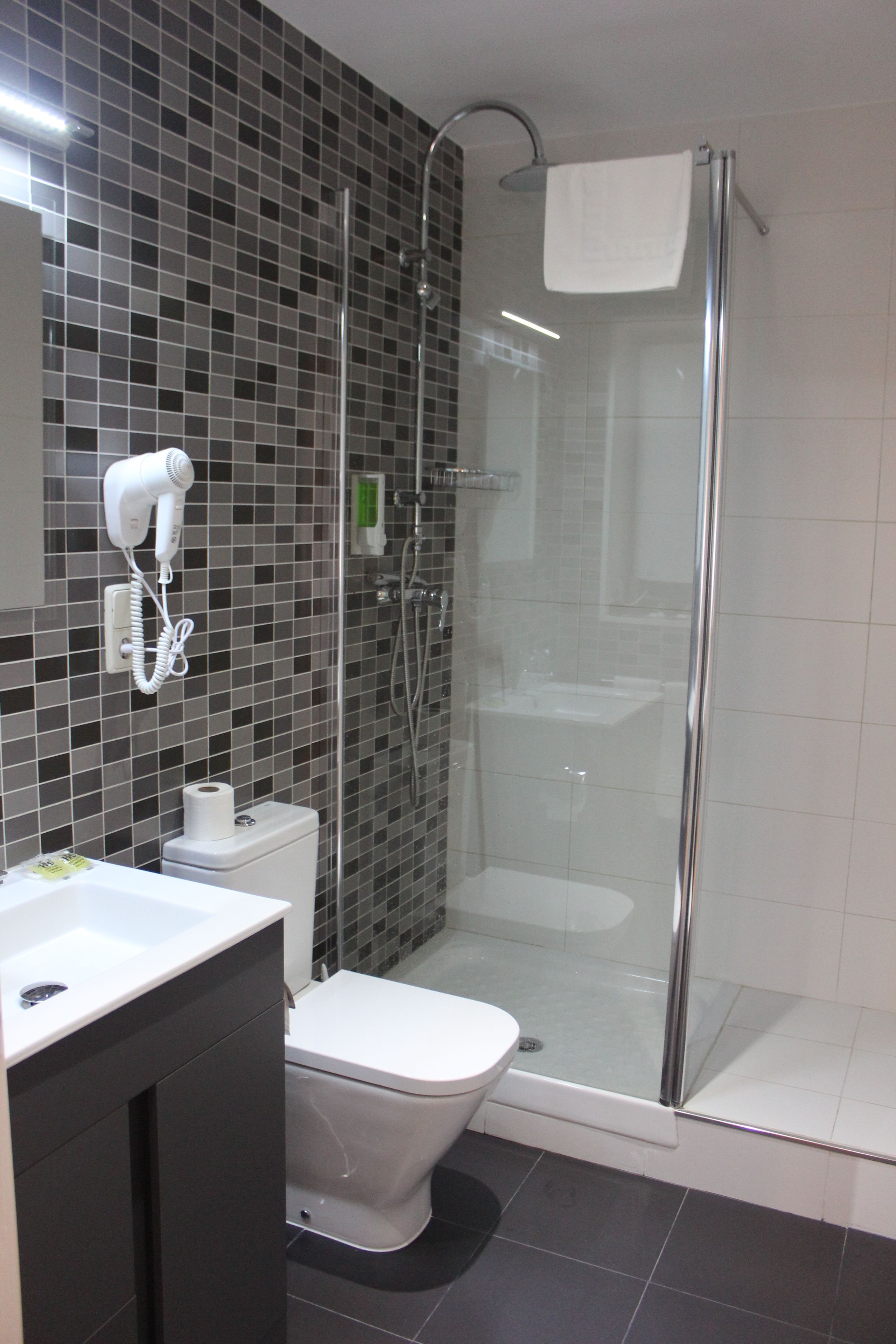 Foto - Hostal Falfes