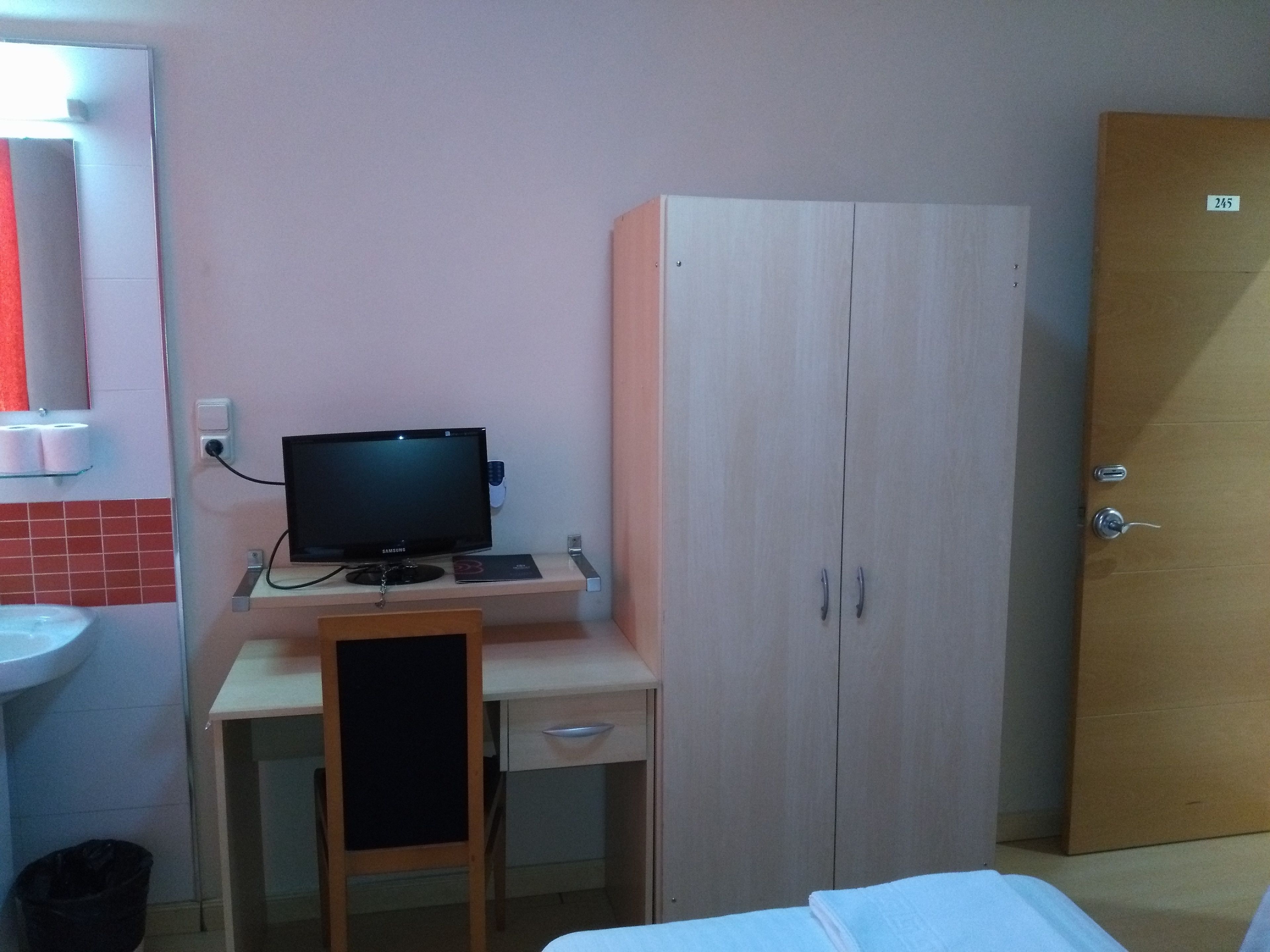 Foto - Hostal Falfes