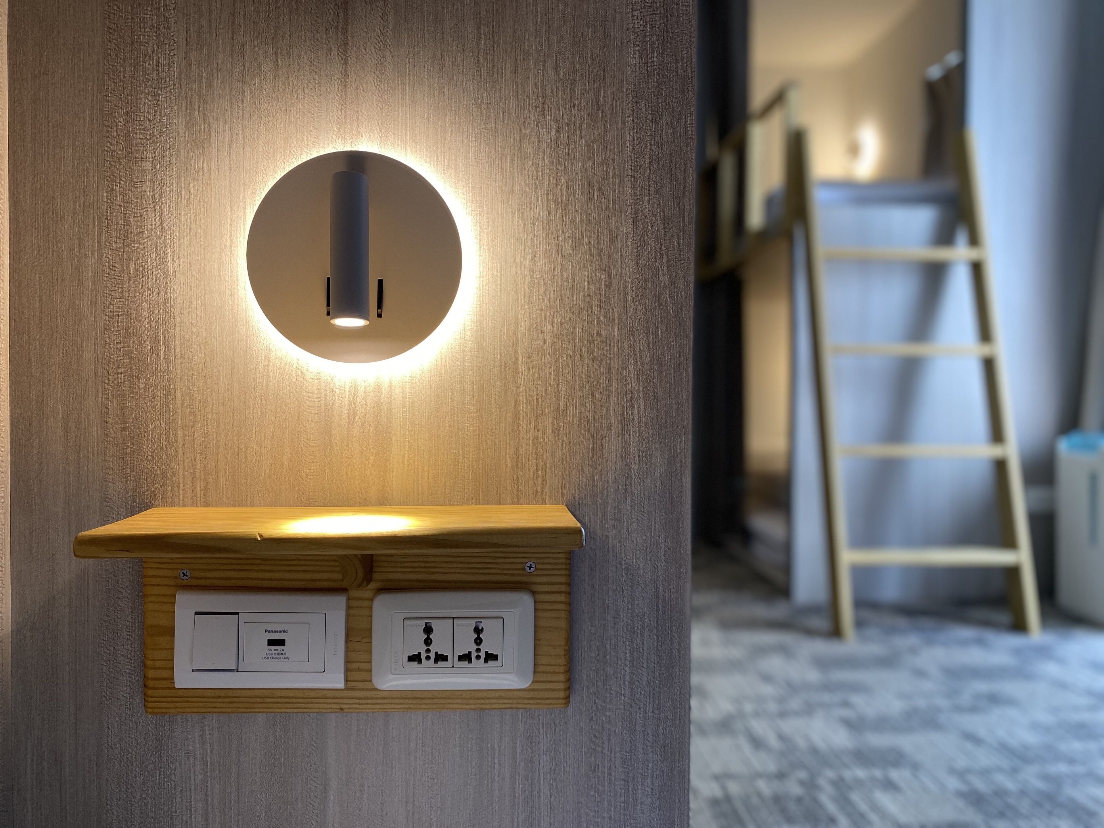 Sistema de insonorización, wifi gratis y ropa de cama 