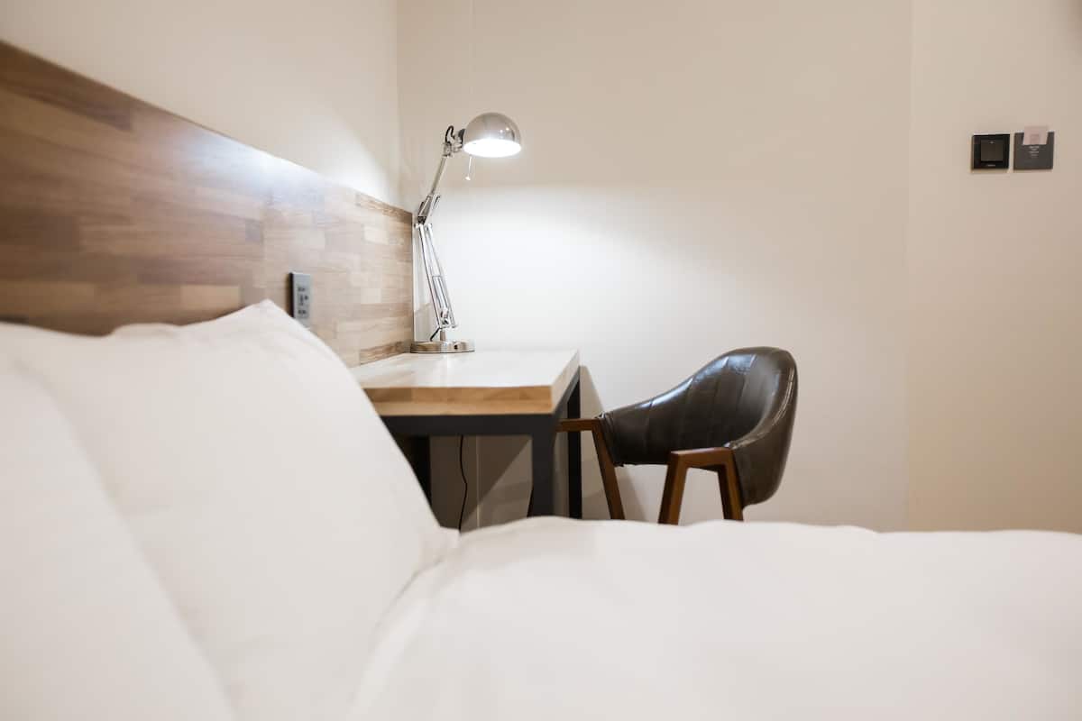 Standard Double Room, 1 Double Bed, Ensuite | Soundproofing, free WiFi, bed sheets
