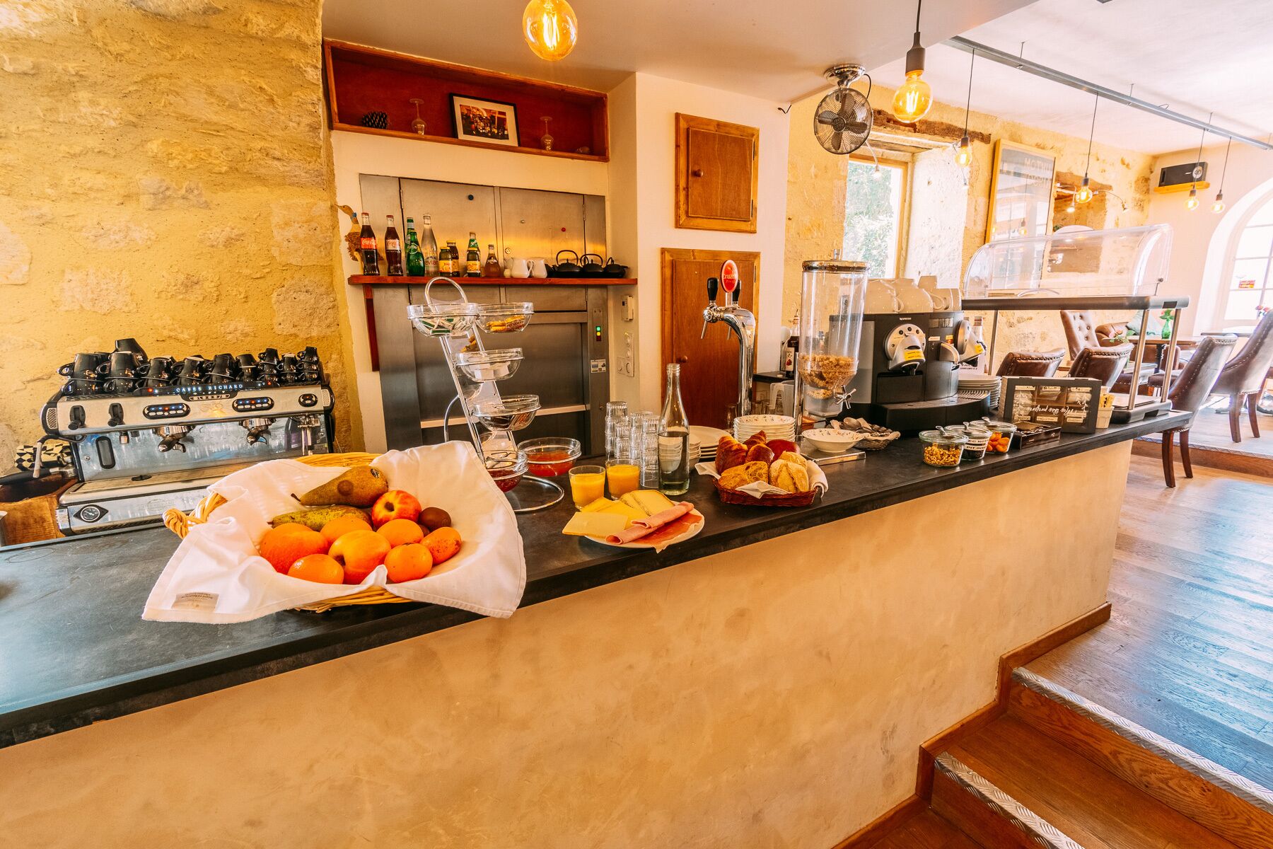 daily continental breakfast (eur 12.50 per person)