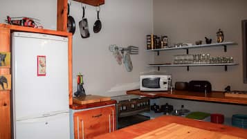Luxury-Villa, 2 Schlafzimmer, Gartenblick, zum Garten hin | Eigene Küche | Großer Kühlschrank, Mikrowelle, Ofen, Herdplatte