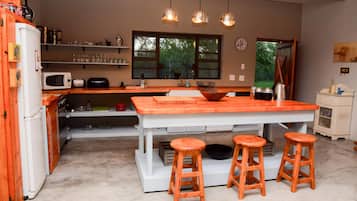 Luxury Villa, 2 Bedrooms, Garden View, Garden Area | Private kitchen | Full-size fridge, microwave, oven, stovetop