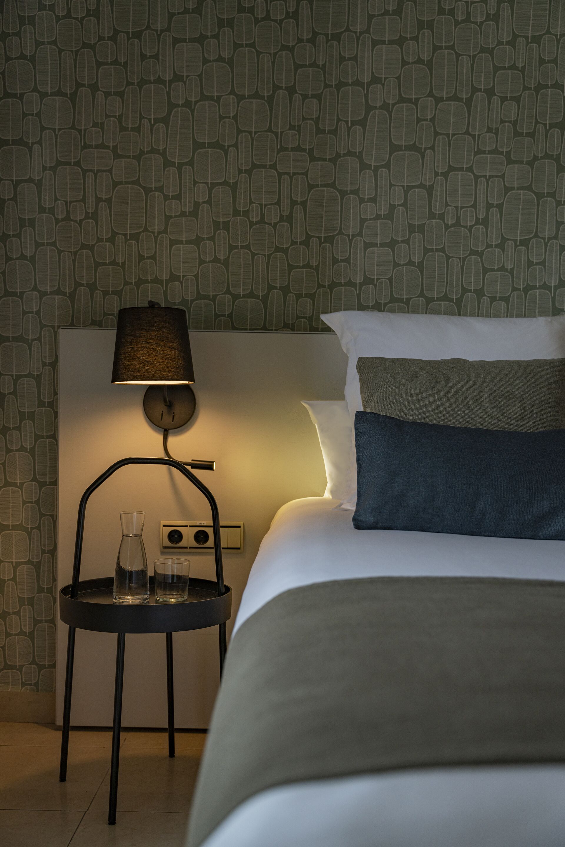 standard double or twin room | in-room safe, desk, blackout curtains, soundproofing