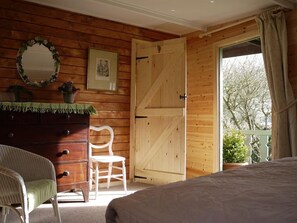 Chambre double, salle de bain attenante